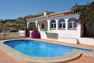 Masia a Cómpeta. Casa de campo en venta en cómpeta, 5 dormitorios.