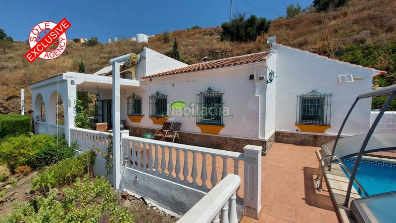 Foto 6d54ea8f-fd8d-4d55-8ca8-37dd385b0058. Masía casa de campo en venta , 3 dormitorios. en Torrox pueblo Torrox