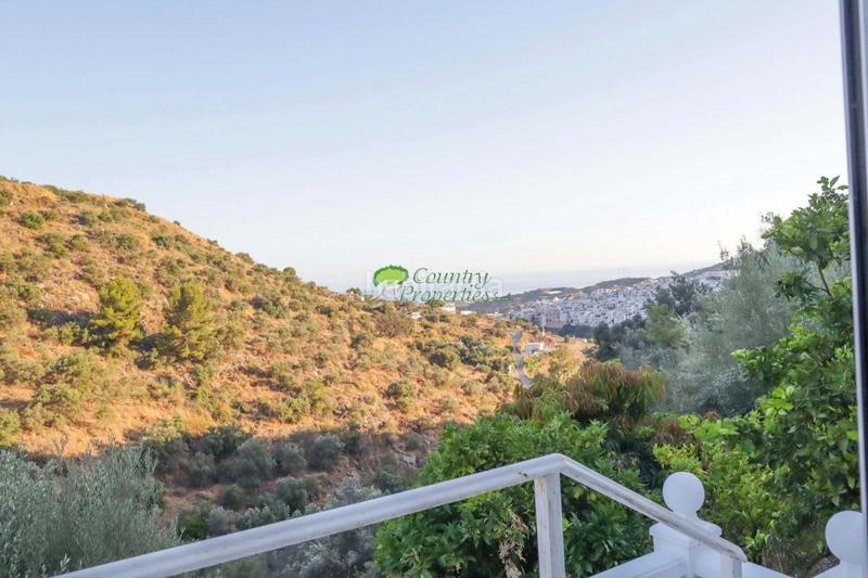 Foto 1c1d846d-d3e5-43b2-a5ae-fabf44a1bb25. Casale con parcheggio in Torrox pueblo Torrox