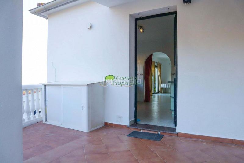 Foto 39929fc9-b12b-4285-b866-156f1abc69c4. Casale con parcheggio in Torrox pueblo Torrox