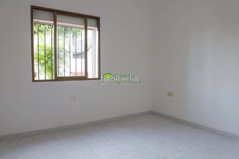 Foto adce2dec-0f58-4c04-b4ca-a23f1cadf267. Casale con parcheggio in Torrox pueblo Torrox