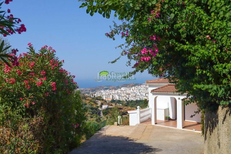 Foto b93f6d28-3137-4897-828c-be73740cb989. Casale con parcheggio in Torrox pueblo Torrox