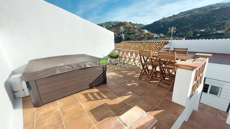 Foto adc74314-33f8-4f51-afc6-04cbcc92bc8d. Maison dans Torrox pueblo Torrox