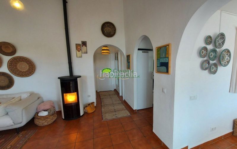 Foto c828a5f4-687d-4f20-8849-fd209ad43207. Masía casa de campo en venta , 4 dormitorios. en Torrox pueblo Torrox