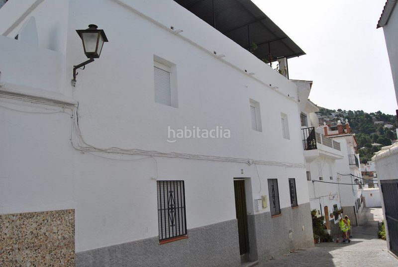 Foto cddeb71c-1e3f-48de-a668-6fcf6af3b864. Casa amb aparcament a Cómpeta