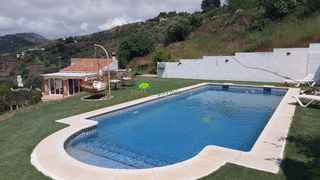 Country house in Torrox Pueblo. Casa de campo en venta en torrox, 3 dormitorios.
