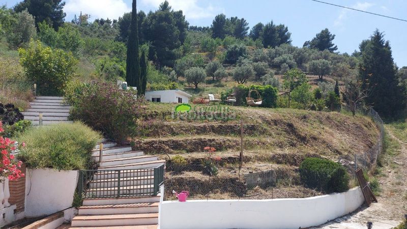Foto cf2605e7-b8ce-4e90-974f-5daa40df9a10. Masia amb piscina a Torrox pueblo Torrox