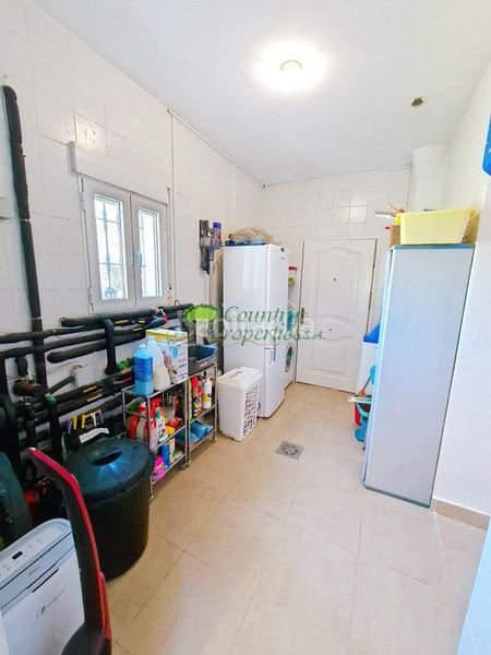 Foto a2bf2d9e-9c8b-4314-a8bb-edb8c70702fd. Masia amb calefacció aparcament piscina a Hispanidad - Vivar Téllez Vélez - Málaga