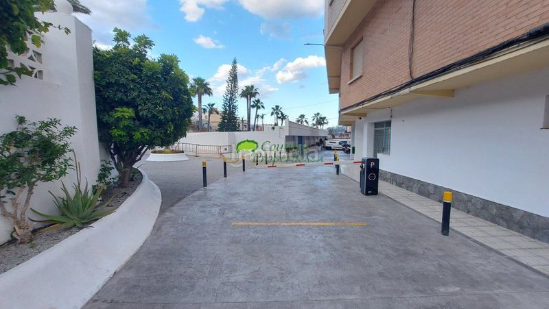 Foto 8f055dcf-d817-4f53-96dd-747a3e84e087. Apartament amb aparcament piscina a La Herradura Almuñécar