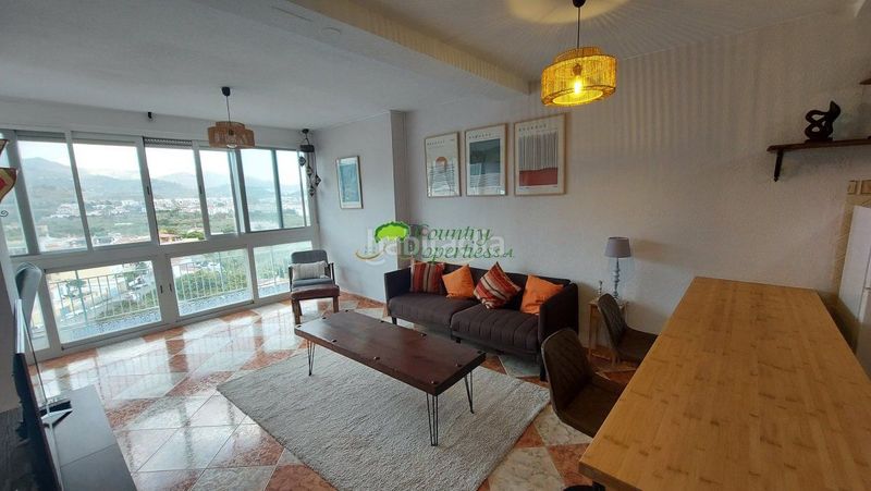Foto 98ebfcda-e10e-4514-bda1-8880190aa759. Apartament amb aparcament piscina a La Herradura Almuñécar