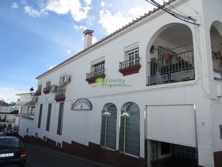 Geschäftsraum in Cómpeta. Negocio en venta en cómpeta, 1 dormitorio.
