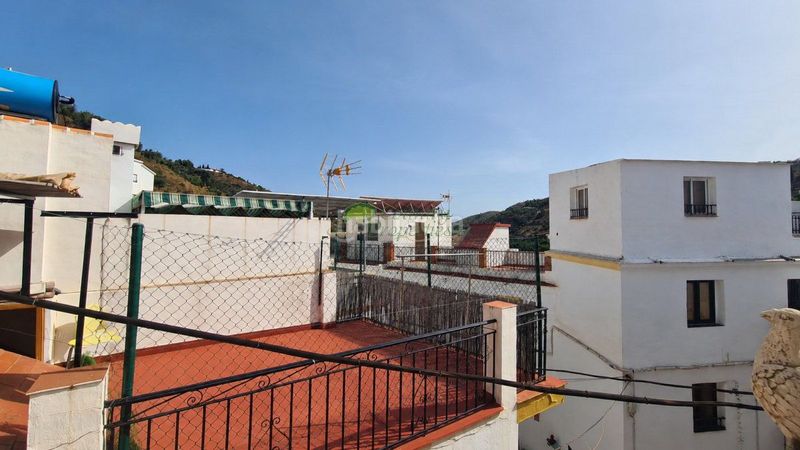 Foto 5a32a548-c648-4c0b-99a9-04278321205b. Casa a Árchez