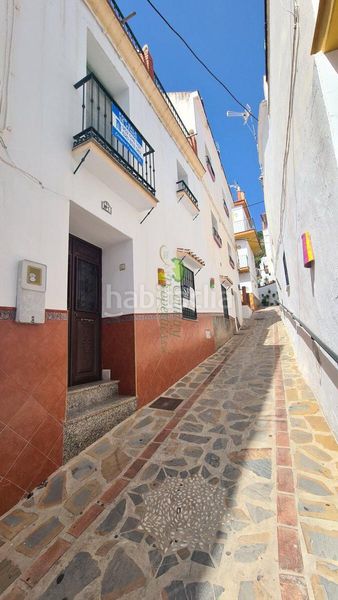 Foto b7cf3339-54ee-4c93-81d1-95bbd19fd187. Casa a Árchez