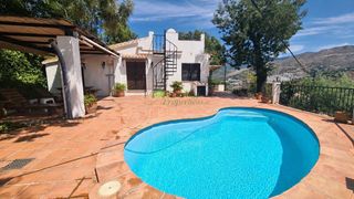 Bauernhof in Cómpeta. Casa de campo en venta en cómpeta, 2 dormitorios.