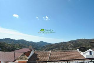 House in Canillas de Albaida. Casa pueblo en venta en canillas de albaida, 5 dormitorios.