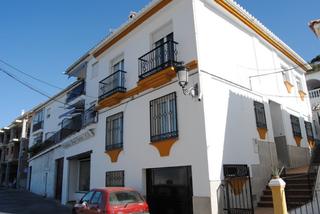 Casa a Cómpeta. Casa pueblo en venta en cómpeta, 5 dormitorios.