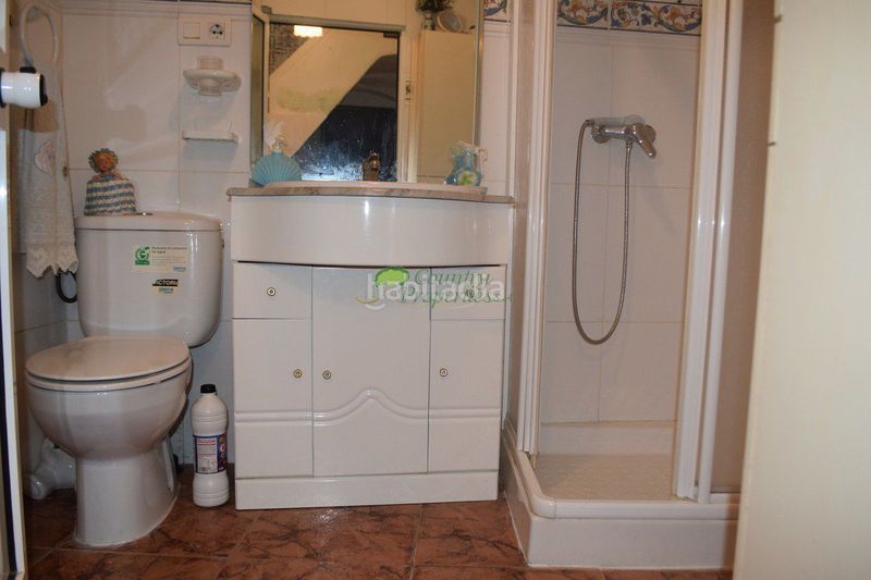 Foto afbad9f6-1b49-4b2e-8ed0-032d79f8037b. Casa amb aparcament a Cómpeta