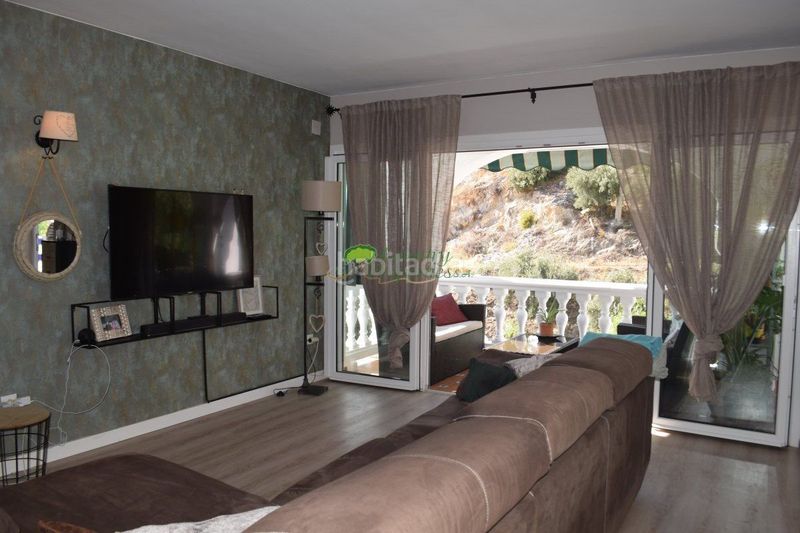 Foto 2c4c81f7-aa88-402e-b253-5df8a59c12e1. Casa a Cómpeta