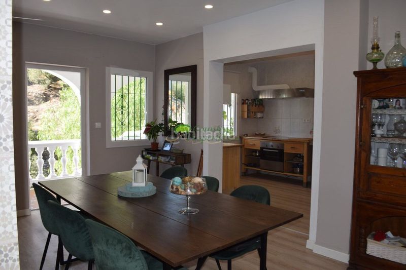 Foto ca0749b4-4569-4342-aeda-5bed68d45fa3. Casa a Cómpeta