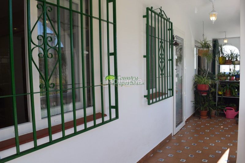 Foto ffb9f1da-5da1-4e60-a7fa-380a3bd2a0d4. Casa a Cómpeta