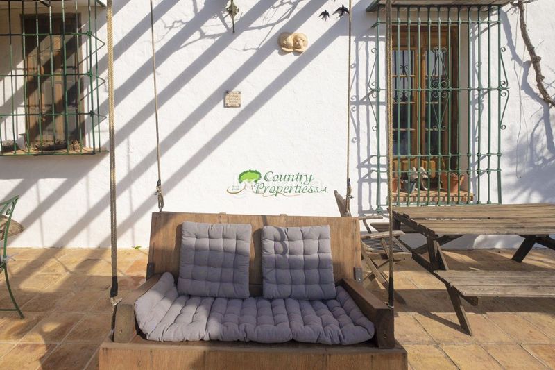 Foto 3873ddf5-077d-47d0-a8e4-6b4152f54a19. Masía casa de campo en venta , 6 dormitorios. en Sayalonga