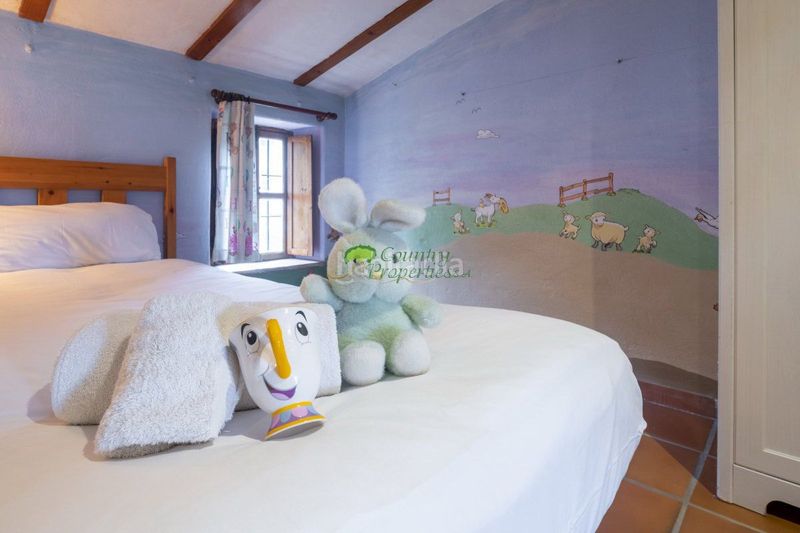 Foto a7317669-eda5-4ea5-822d-032a5c19beff. Masía casa de campo en venta , 6 dormitorios. en Sayalonga