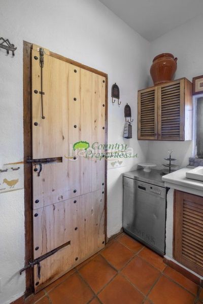 Foto f363a547-1771-4113-873b-b16ab1ff1e72. Masía casa de campo en venta , 6 dormitorios. en Sayalonga