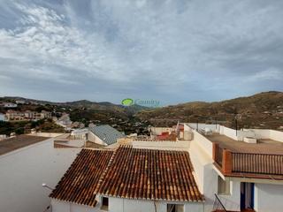 House in Canillas de Albaida. Casa pueblo en venta en canillas de albaida, 7 dormitorios.