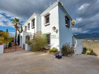 Mas à Torrox Pueblo. Casa de campo en venta en torrox, 7 dormitorios.