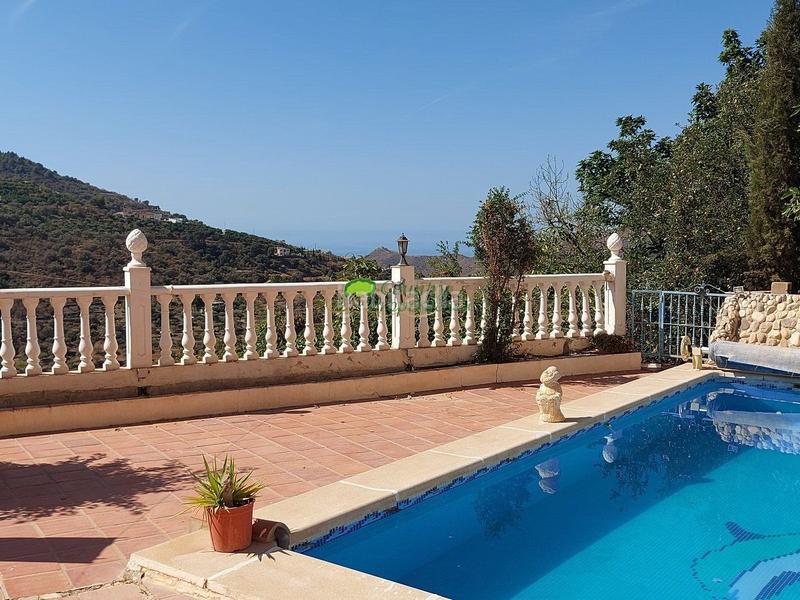 Foto 0c55a10a-c0ac-40c5-9e22-630885aee7a9. Mas avec chauffage piscine dans Torrox pueblo Torrox