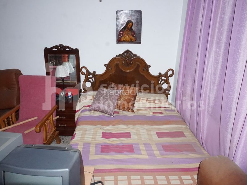 Foto c7f00269-d87f-4eef-abd8-30a85fce7cc2. Casa amb piscina a Centro Histórico Vélez - Málaga