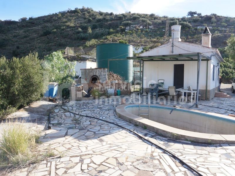 Foto d7b1c24d-65a8-4fc4-b757-a7b8aef400ce. Casa amb piscina a Centro Histórico Vélez - Málaga