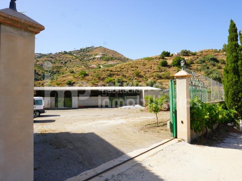 Foto 60c24223-58f3-4a4e-bd65-15dd17fe635f. Masia amb aparcament a Centro Histórico Vélez - Málaga