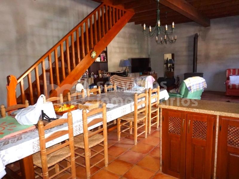 Foto 72e55e9f-f19a-4386-8895-d658bfe5bd02. Masia amb aparcament a Centro Histórico Vélez - Málaga