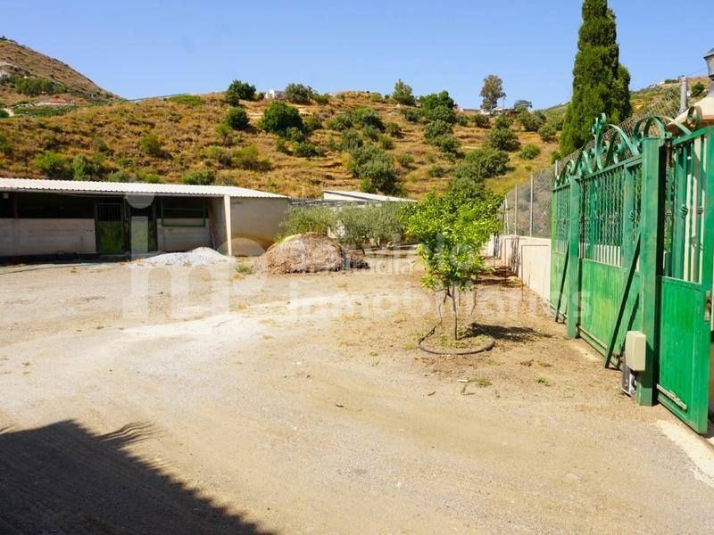 Foto 83f33a3e-9487-46c6-8434-c26b4755f373. Masia amb aparcament a Centro Histórico Vélez - Málaga