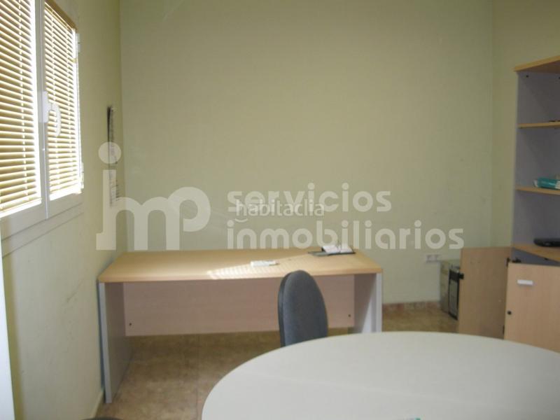 Foto b03dd0f9-2d06-4fb2-8461-b2e7bb7edc41. Affitto locale commerciale in Hispanidad - Vivar Téllez Vélez - Málaga