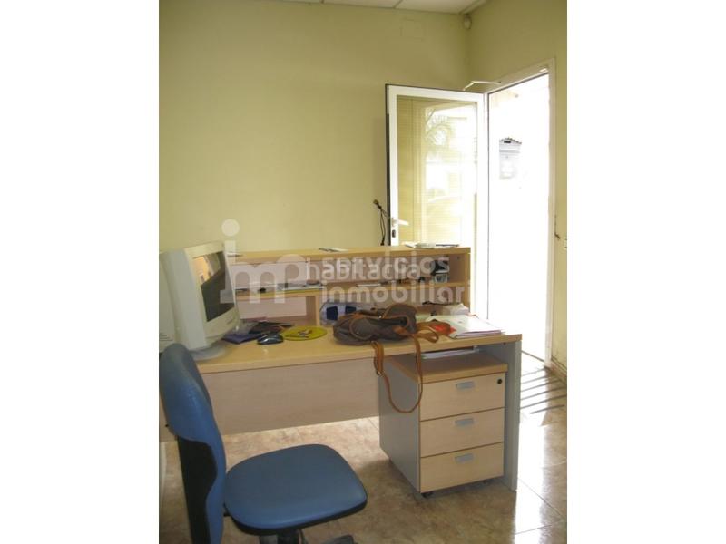 Foto 11bca2df-bc7a-414d-9afd-15014e3e2e0a. Miete geschäftsraum in Hispanidad - Vivar Téllez Vélez - Málaga