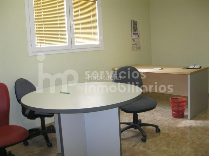 Foto 806a66e6-9952-42a8-a907-19be50807c74. Miete geschäftsraum in Hispanidad - Vivar Téllez Vélez - Málaga