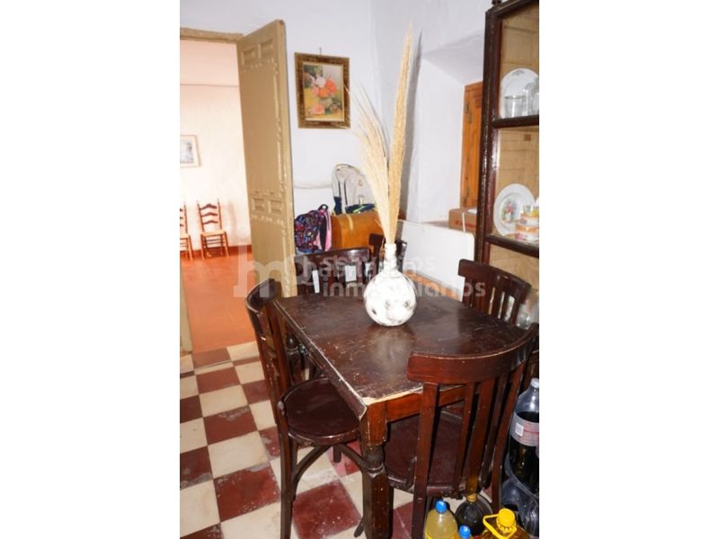 Foto 585b7adc-83e6-4b81-83a7-444c56a05107. Casa adossada a Benamocarra