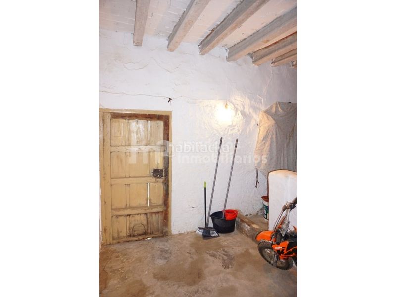 Foto 6bdd5928-f054-407c-9231-2822b0218122. Casa adossada a Benamocarra