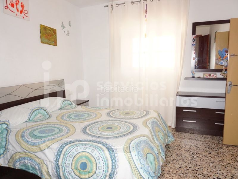 Foto a2e2ad26-eb79-4b8e-b876-380a74249073. Casa adossada a Benamocarra