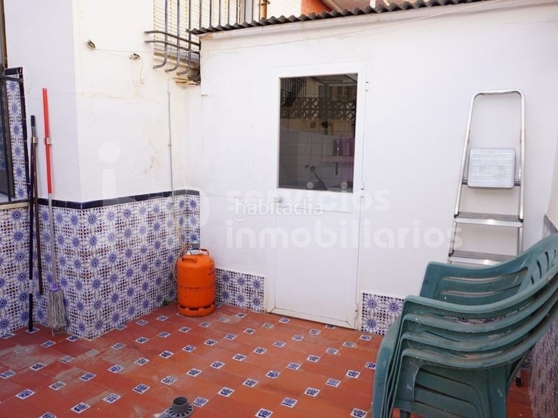 Foto 73b8935c-f81d-41e6-a5ae-74e0444c8637. Xalet amb aparcament a El Limonar Vélez - Málaga