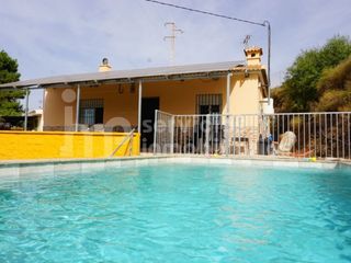 Location Maison  Barrio trapiche. Casa de campo 4 dormitorios con chimenea y piscina e instalación