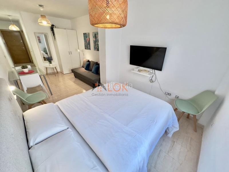 Foto 551aaf73-f0c0-48c2-943c-89a95349b3af. Estudio en calle huerto de monjas 6 estudio en el centro con garaje y licencia turística en Málaga