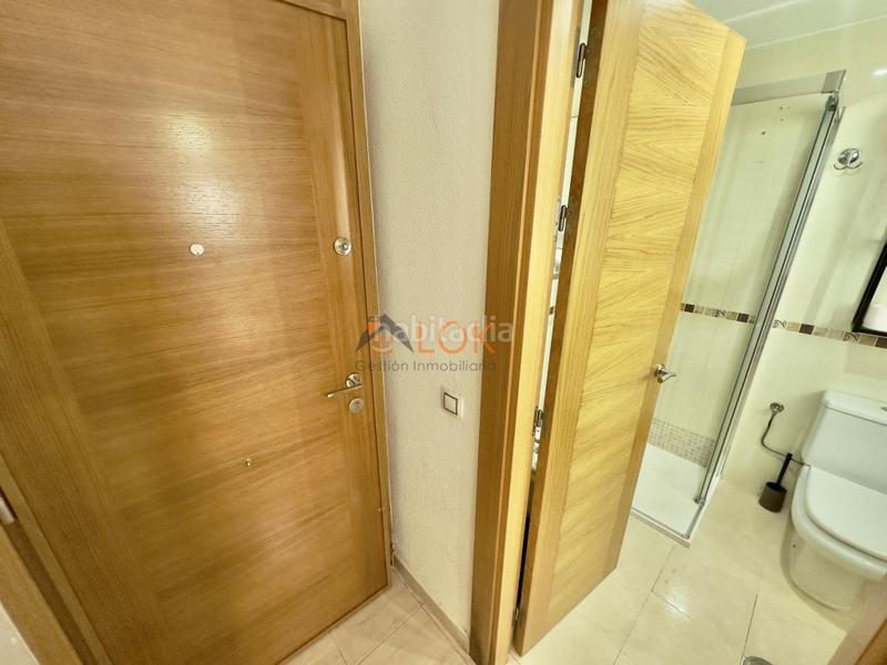Foto 7bf44aa0-c0f0-40f6-9f7a-14901510d508. Estudio en calle huerto de monjas 6 estudio en el centro con garaje y licencia turística en Málaga