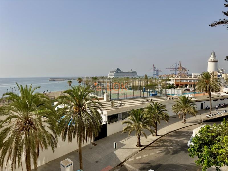Foto dcbf5de1-bdc8-4476-8365-bf4a4e05c005. Flat with parking in La Malagueta - Monte Sancha Málaga