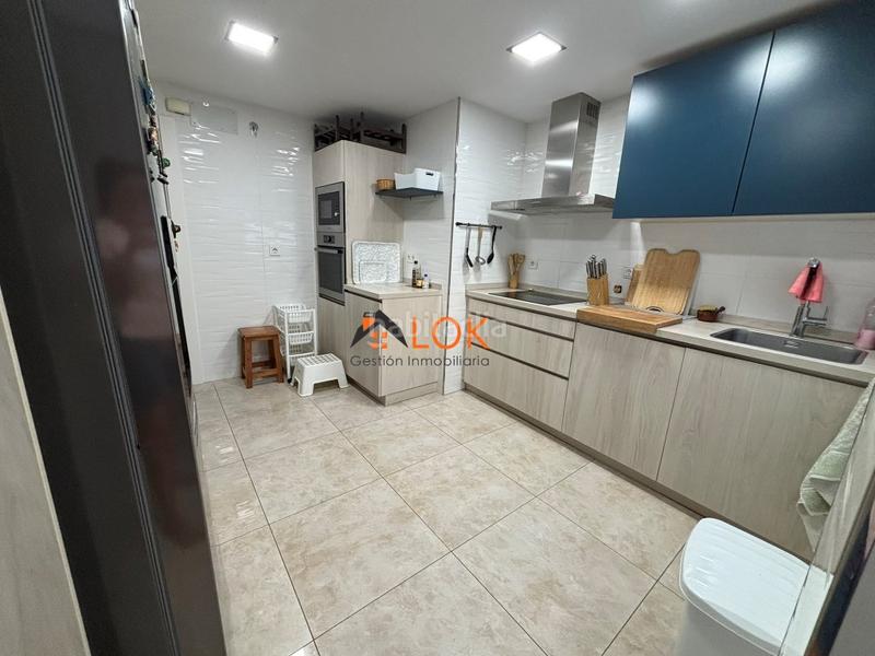 Foto 2d7928a1-8494-4e8f-8964-c2e1fc22895d. Alquiler piso en calle huerta 8 piso 4 habitaciones alquiler en Rincón de la Victoria