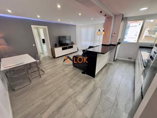 Etagenwohnung in La Luz - El Torcal. Nuevo piso totalmente renovado, equipado y amueblado de lujo par