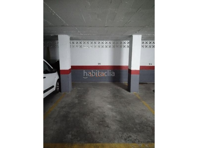 Foto eea365f2-b91c-4f58-ad36-0ae7cfec0fd4. Parking voiture dans Solymar Benalmádena