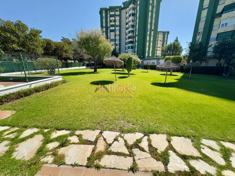 Foto 9fde04f3-f6c7-4c62-b9ec-6d03e0bd539a. Etagenwohnung mit parking pool in El Consul - Ciudad Universitaria - El Romeral Málaga